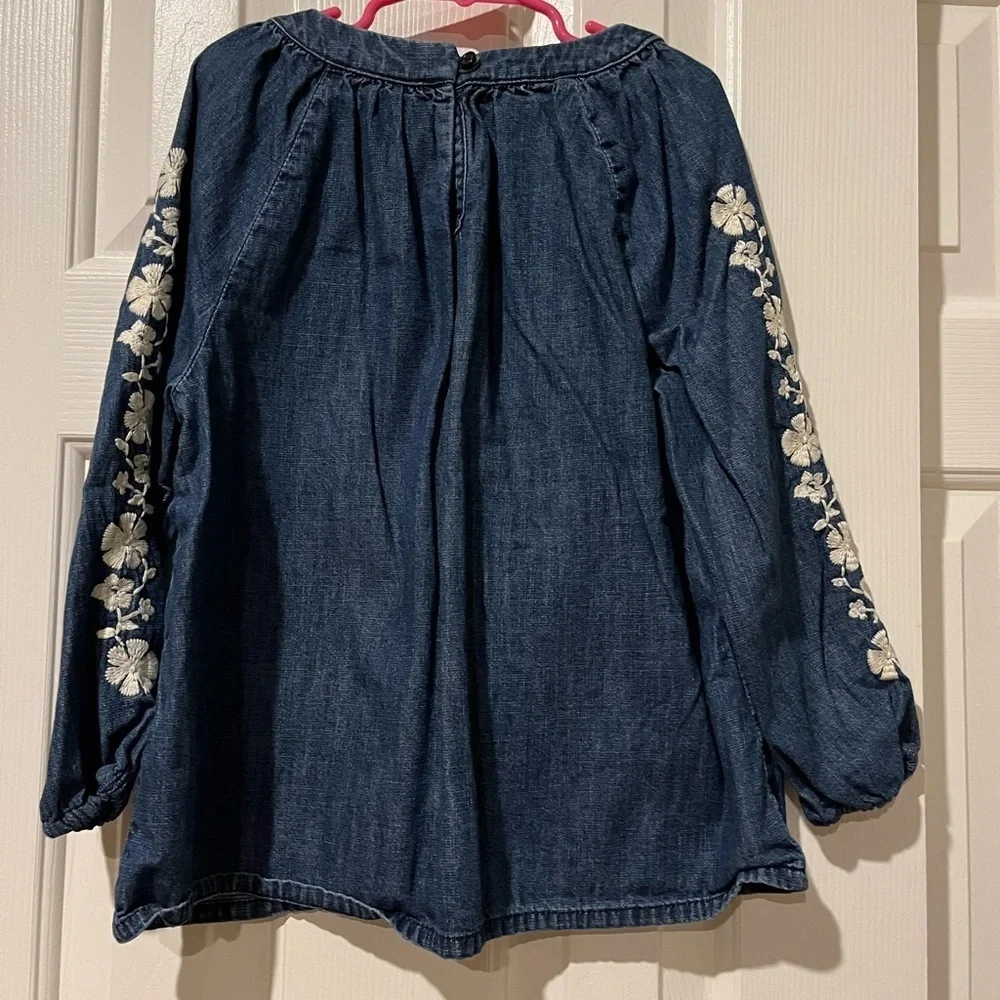 Gap girls size L denim shirt with white flower embroidery on sleeves